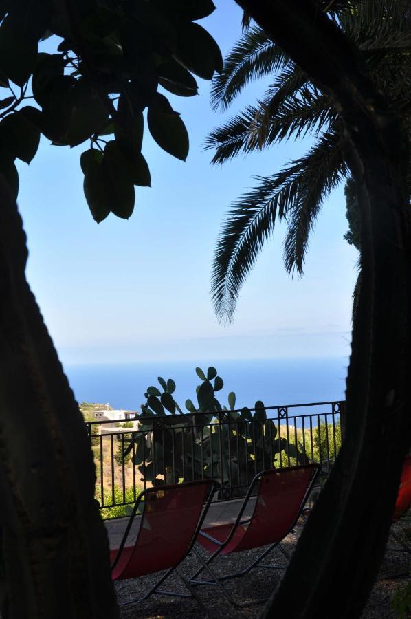 Le Mannare Case Vacanze Di Metopa Srl Piano Conte Exterior photo