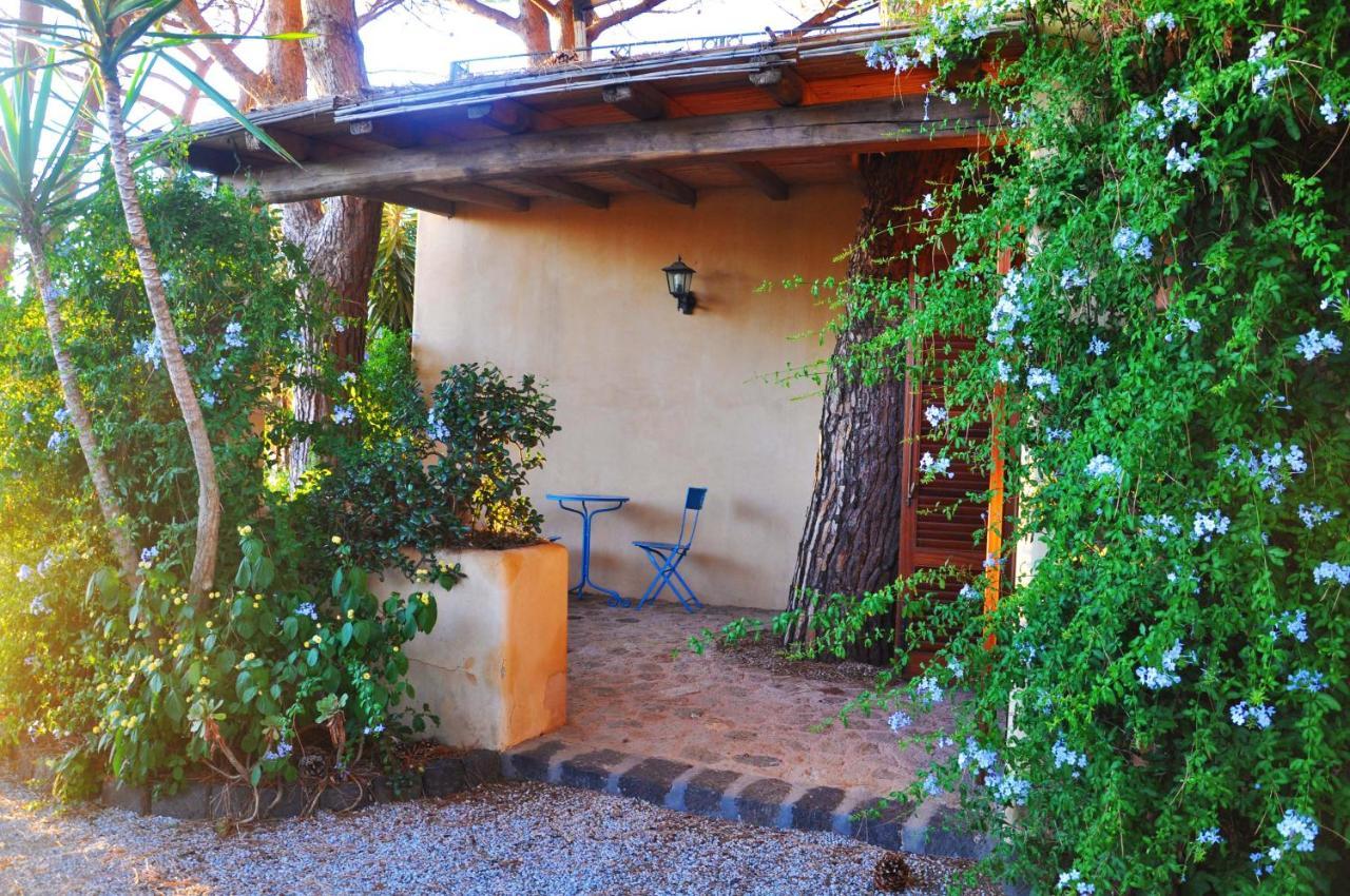 Le Mannare Case Vacanze Di Metopa Srl Piano Conte Exterior photo
