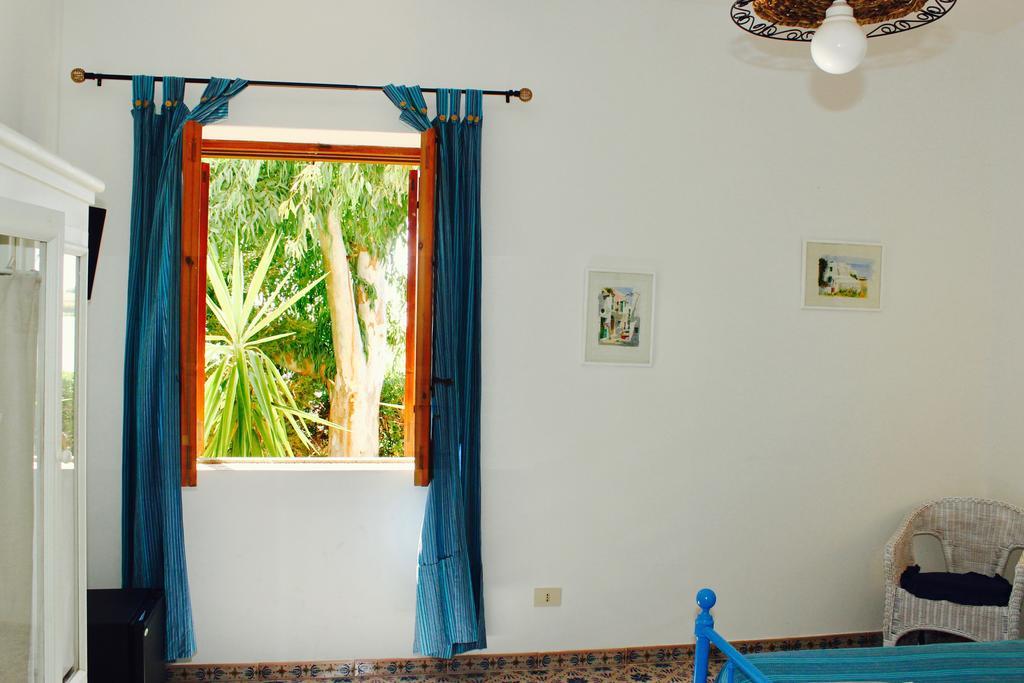 Le Mannare Case Vacanze Di Metopa Srl Piano Conte Exterior photo