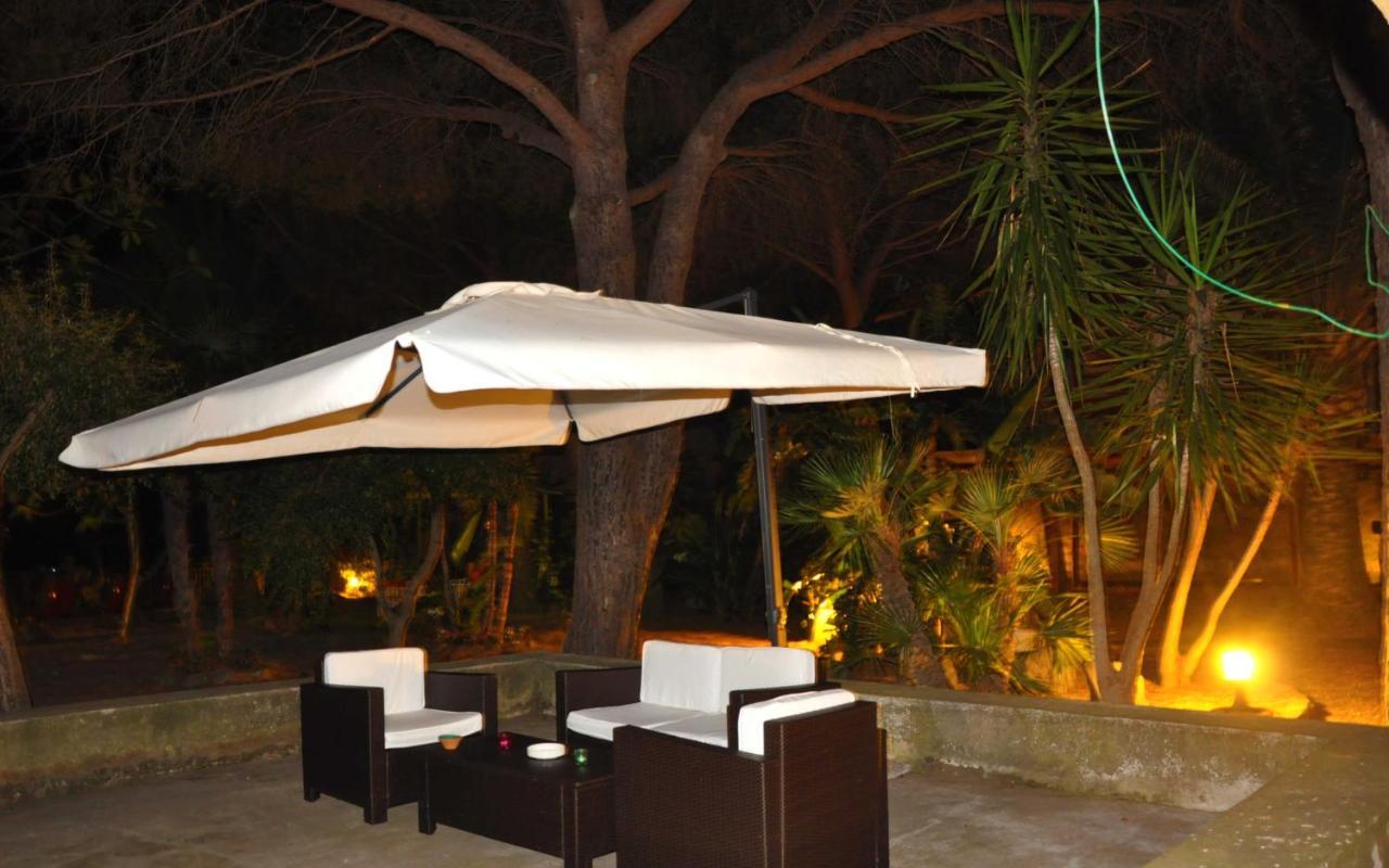 Le Mannare Case Vacanze Di Metopa Srl Piano Conte Exterior photo