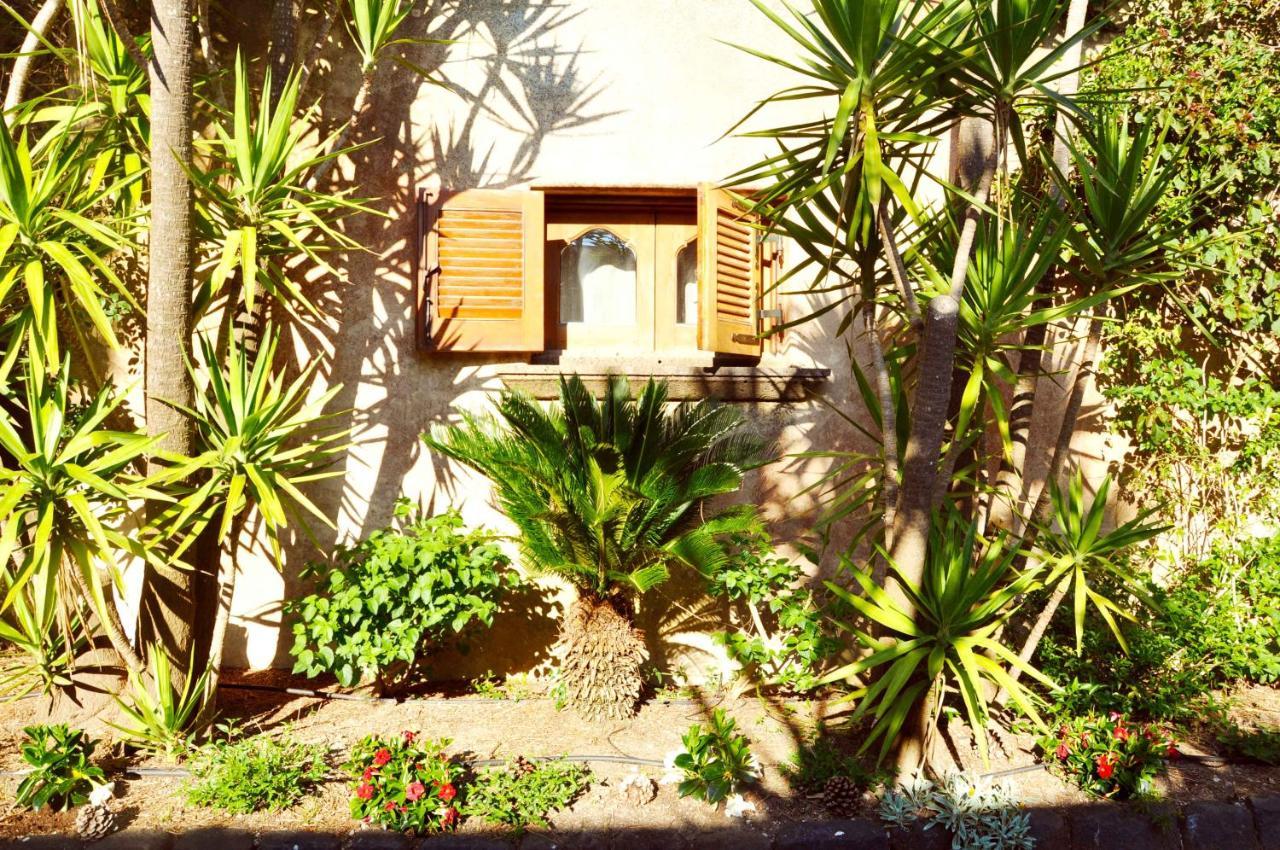 Le Mannare Case Vacanze Di Metopa Srl Piano Conte Exterior photo